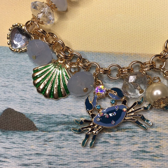Crab Beach Bracelet - Picture 5 of 8